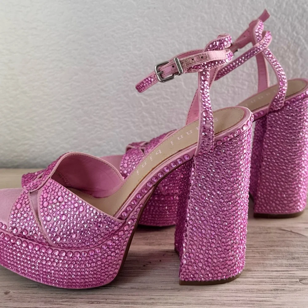 Glamorous Pink Rhinestone Platform Heels. Size 8